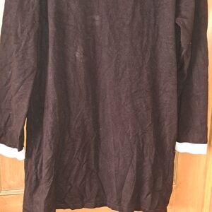 Women's cardigan sweater, size 18/20.